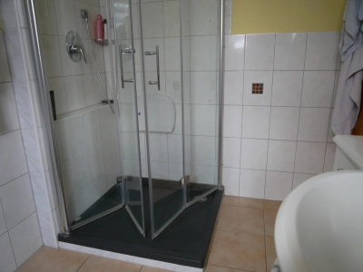 Dusche OG (2)