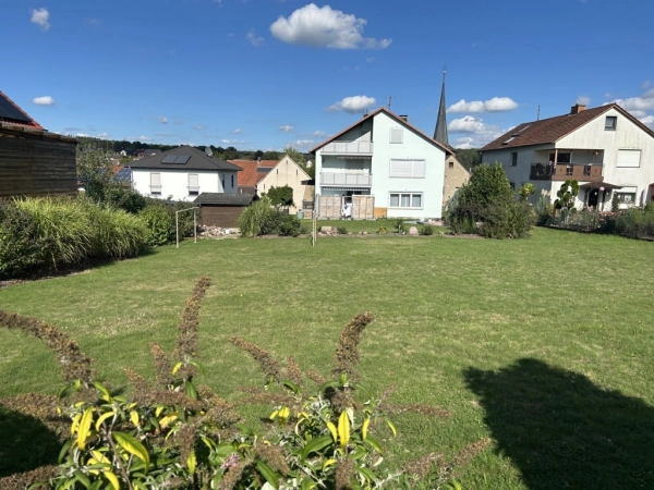 Straßenansicht